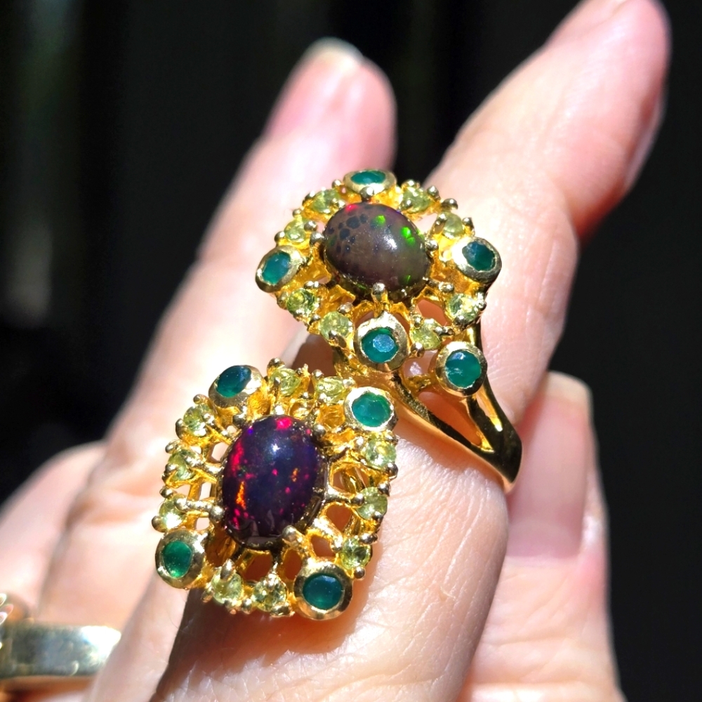 Opal green 💚 Onyx & Peridot sterling &gold ring sz8 adjustable - Picture 1 of 10